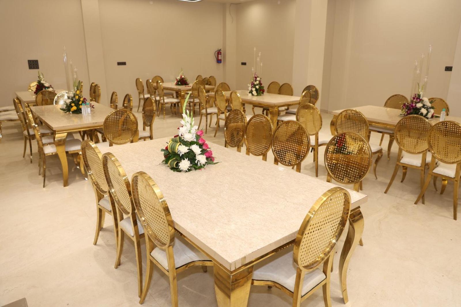 The Meera Hotel 乌贾因 外观 照片