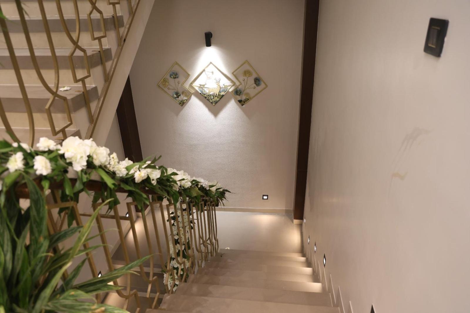 The Meera Hotel 乌贾因 外观 照片